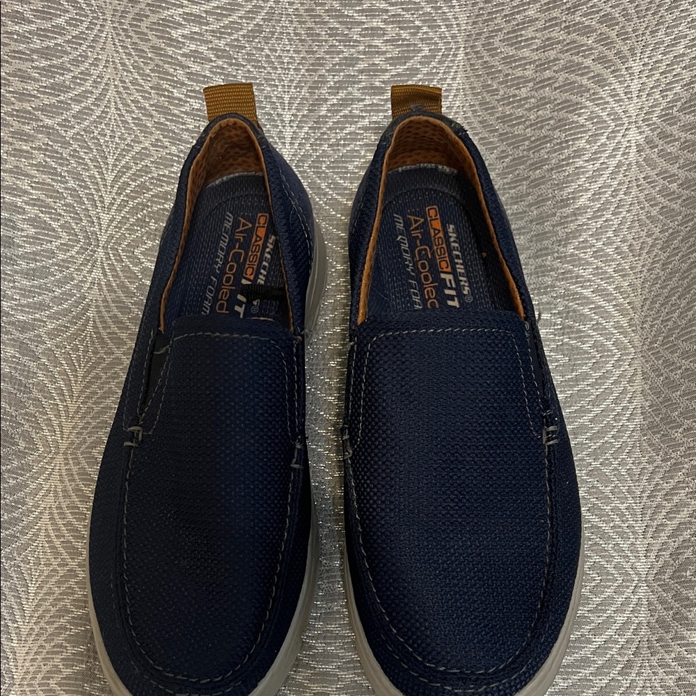 Skechers womens Dark Blue Slip-On Loafers
